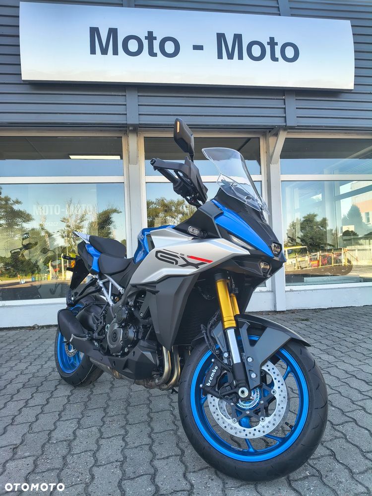Suzuki GSX - 2