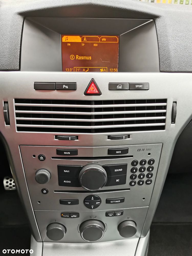 Opel Astra III GTC 1.8 Sport - 18