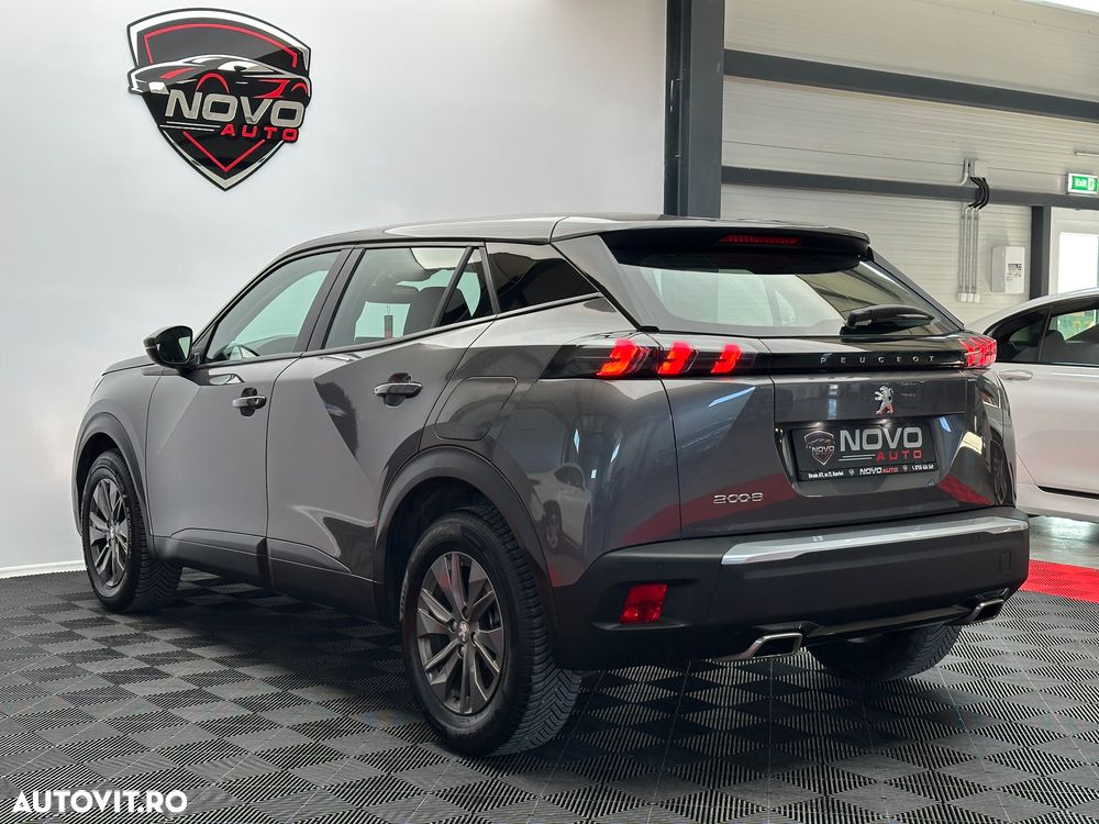 Peugeot 2008 PureTech 130 EAT8 Active - 5