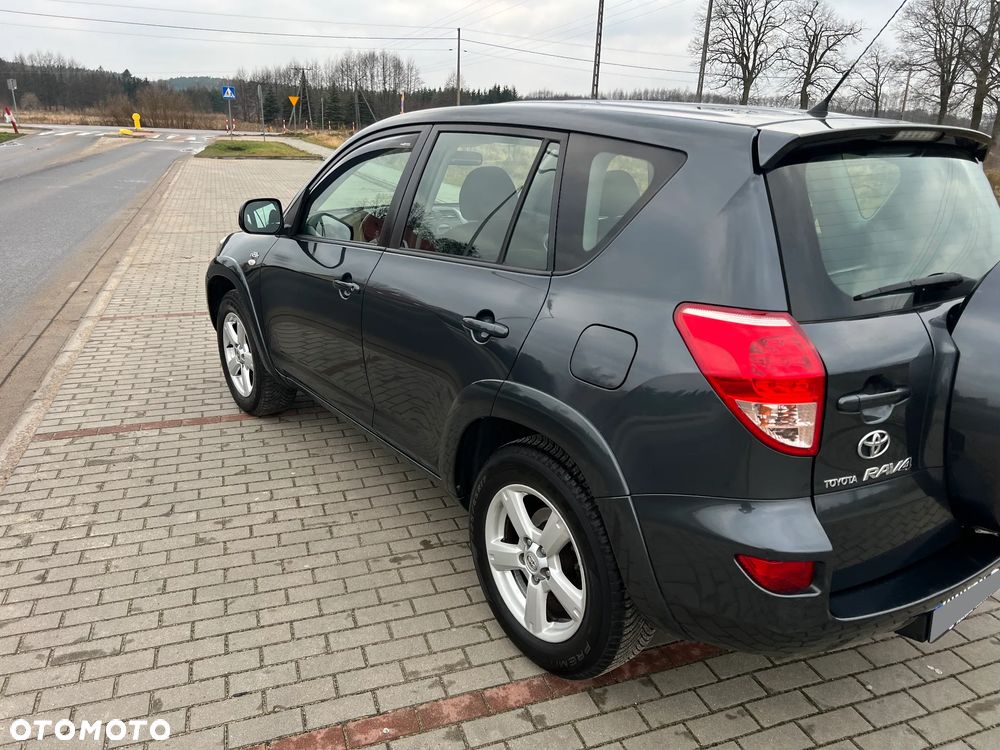 Toyota RAV4 2.2 D-4D Sol 180 - 26