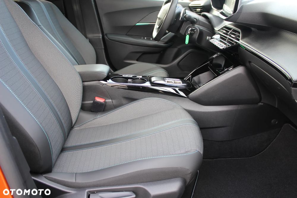 Peugeot 2008 1.5 BlueHDi Allure S&S EAT8 - 9