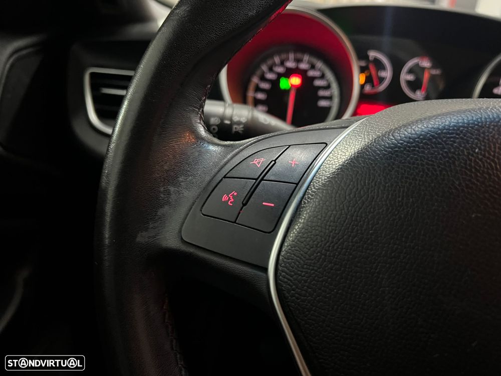 Alfa Romeo Giulietta 1.6 JTDm Exclusive - 25