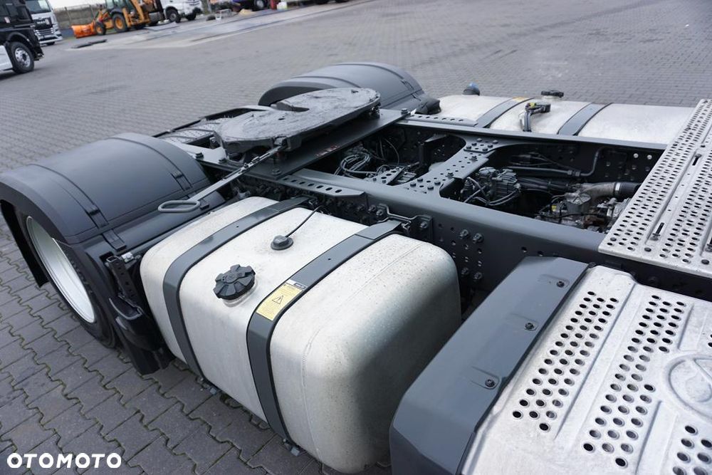 Mercedes-Benz ACTROS / 1845 / E 6 / MP 5 / ACC / MEGA / LOW DECK / RETARDER - 36