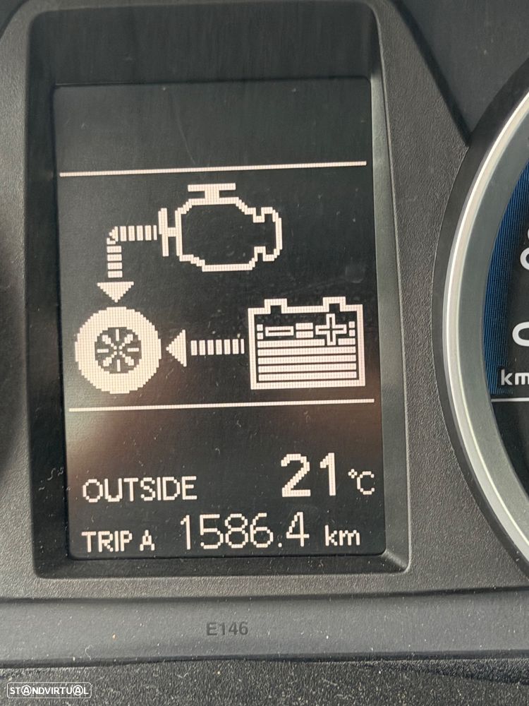 Toyota Auris Touring Sports 1.8 HSD Exclusive +TSS+Navi — fotografia 23