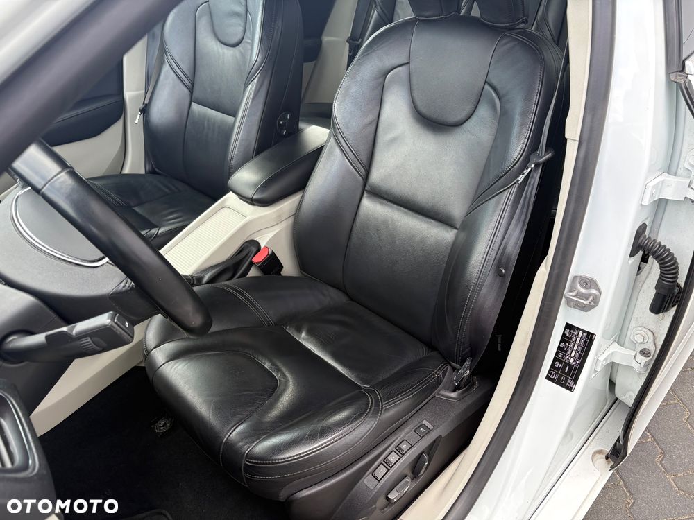 Volvo V40 D2 Summum - 14