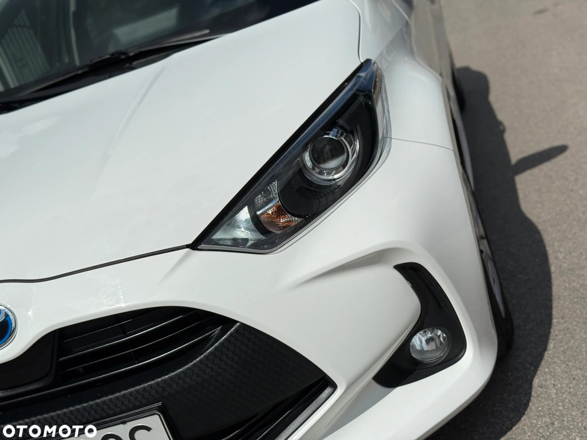 Toyota Yaris Hybrid 1.5 Comfort - 37