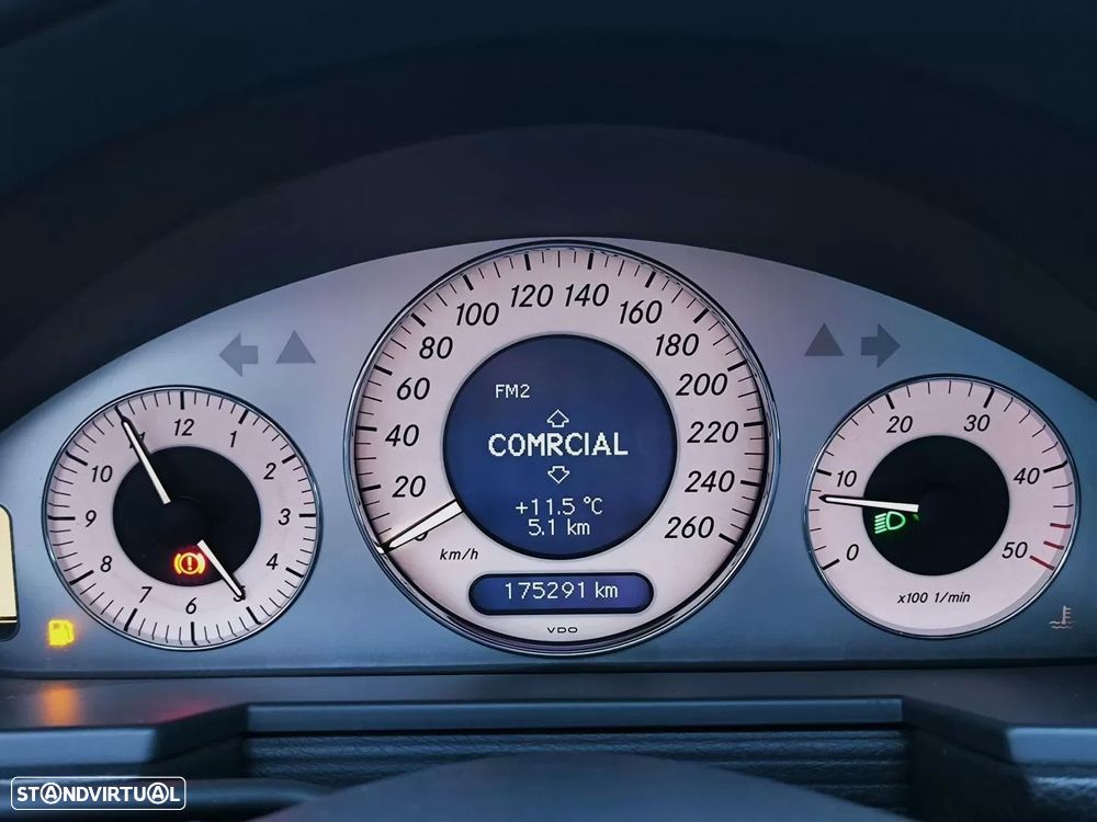 Mercedes-Benz E 220 CDI Avantgarde - 29