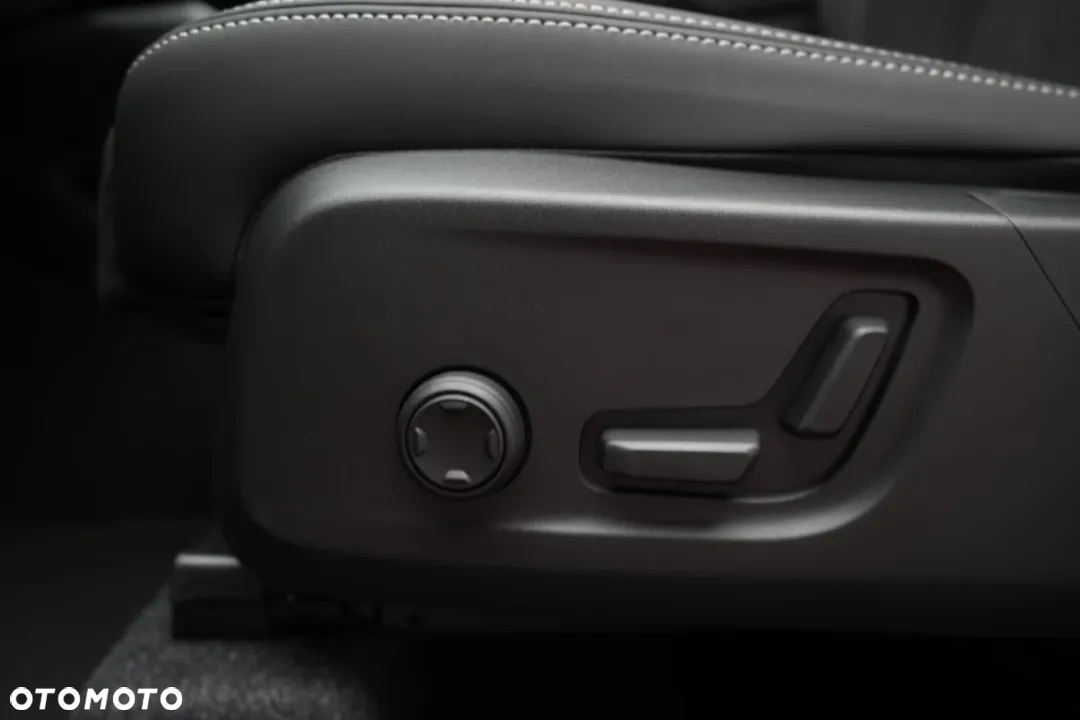Volvo XC 40 B3 Core - 18