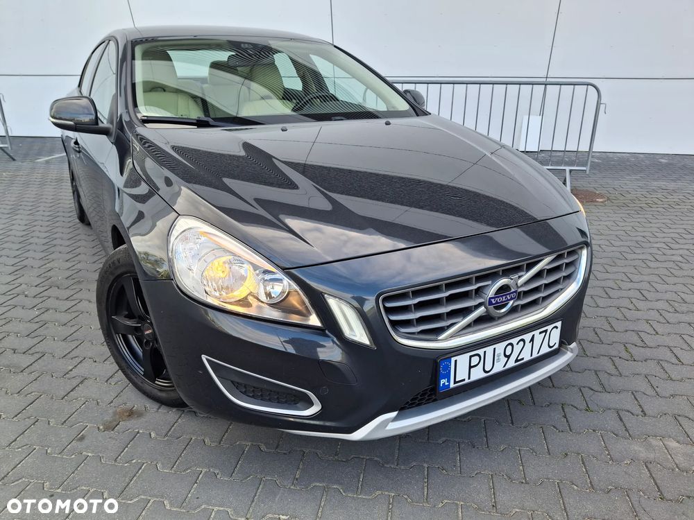 Volvo S60 D3 Geartronic Summum - 11
