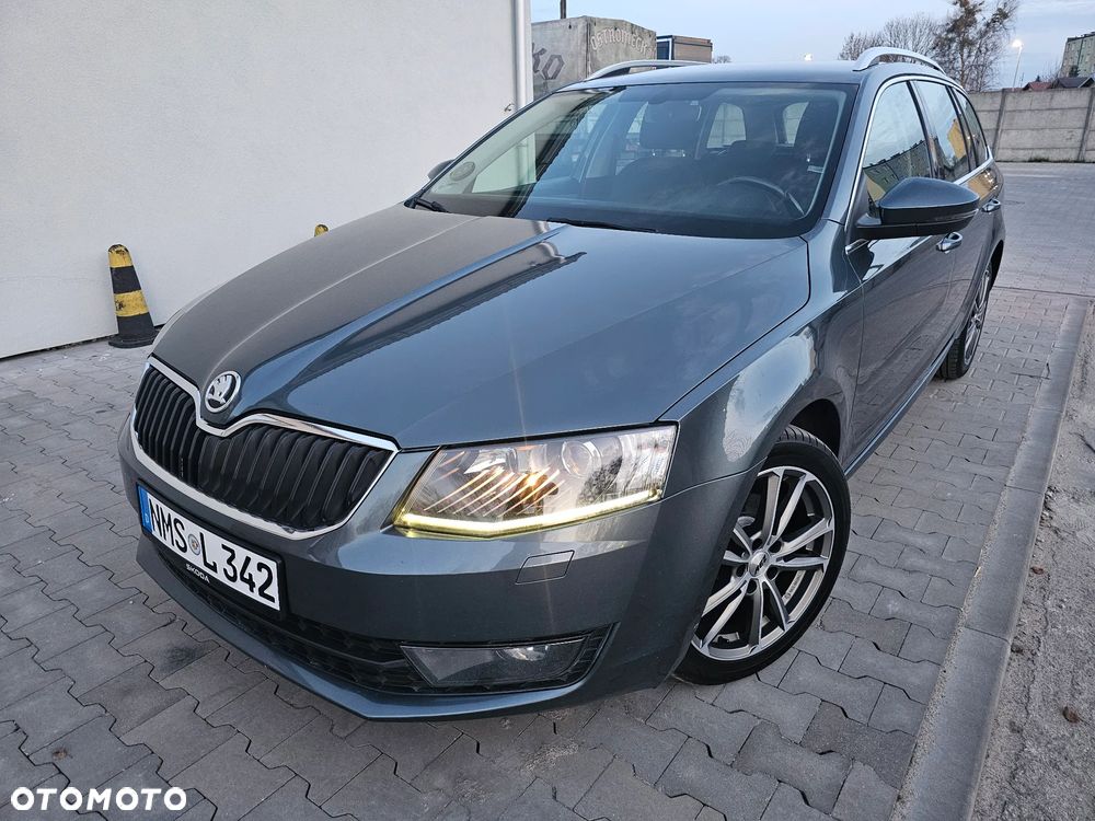 Skoda Octavia 2.0 TDI DSG Style - 3