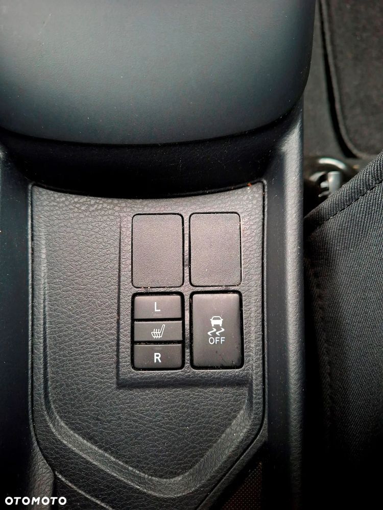 Toyota Yaris 1.5 Premium - 35