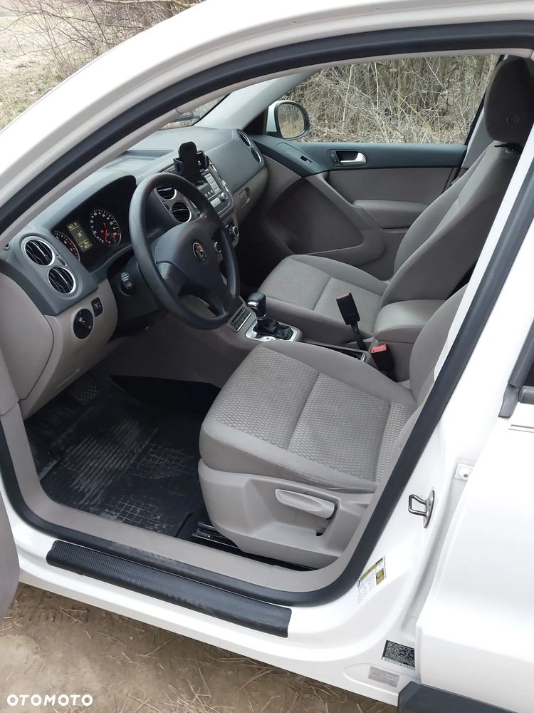 Volkswagen Tiguan - 13