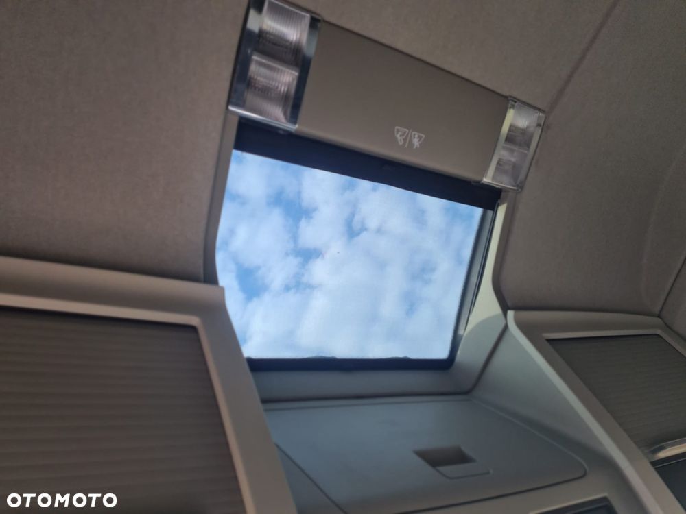 Volvo FH 460 6X2 EURO6 KONTENER IZOTERMICZNY FUL WYPOSARZONY SUPER STAN 18 PALET - 11