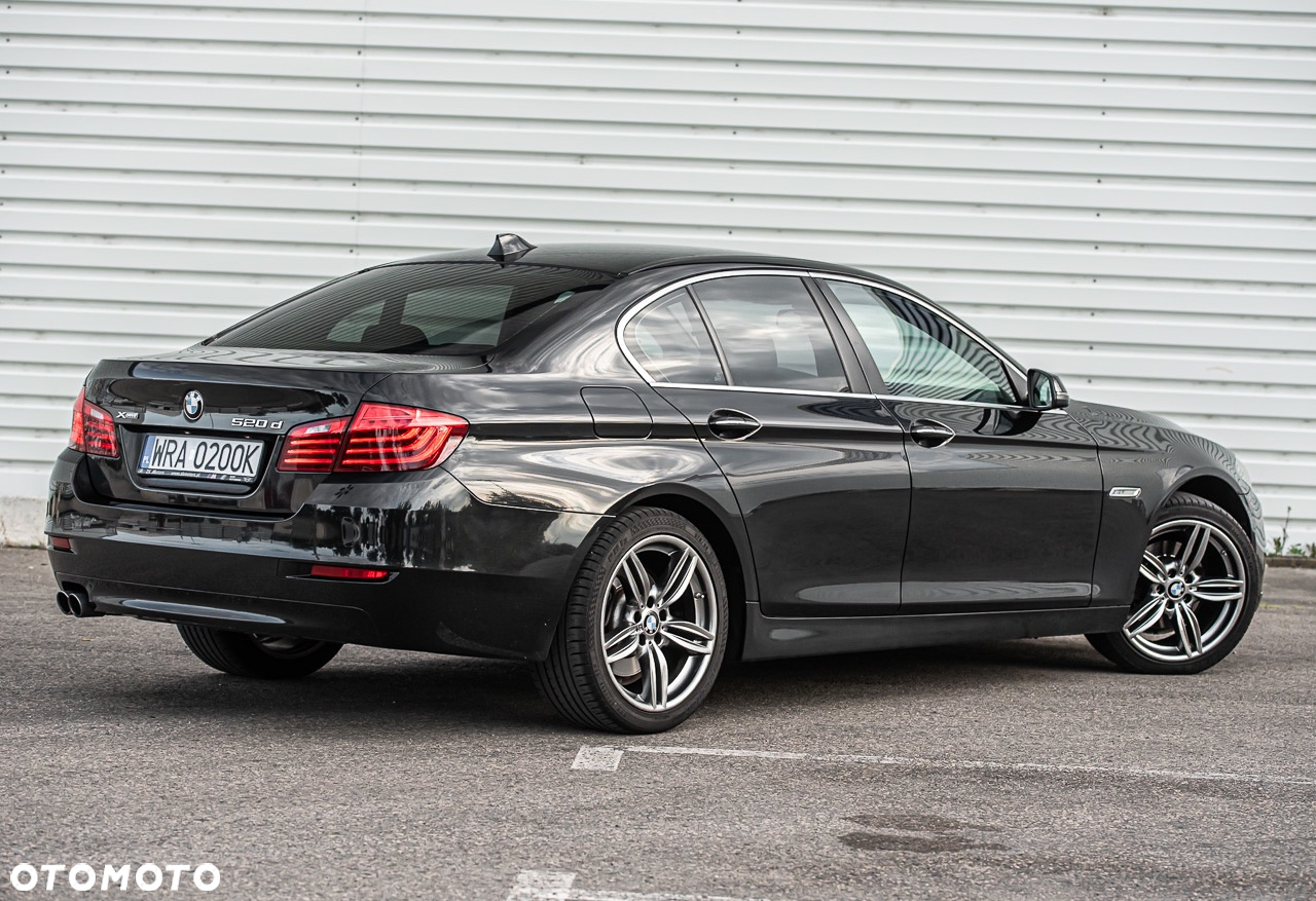 BMW Seria 5 520d xDrive - 7