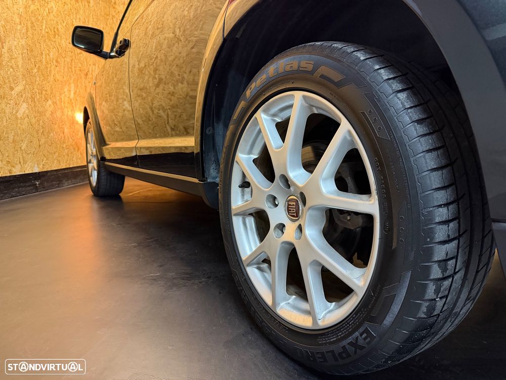 Fiat Freemont 2.0 M-Jet Urban - 33