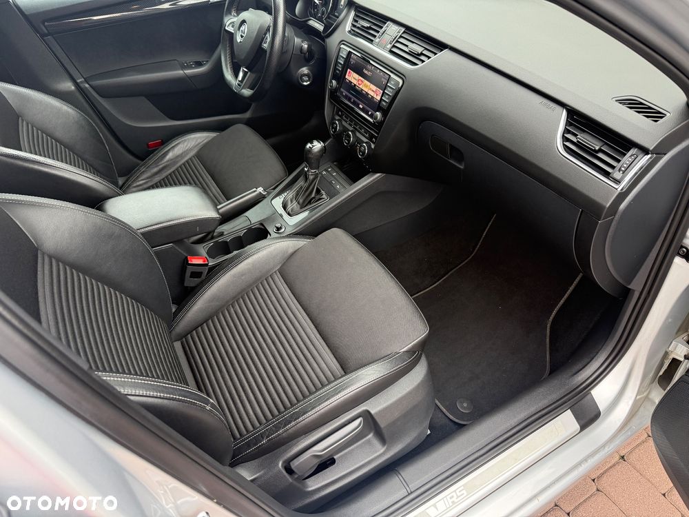 Skoda Octavia 2.0 TDI DSG RS - 13
