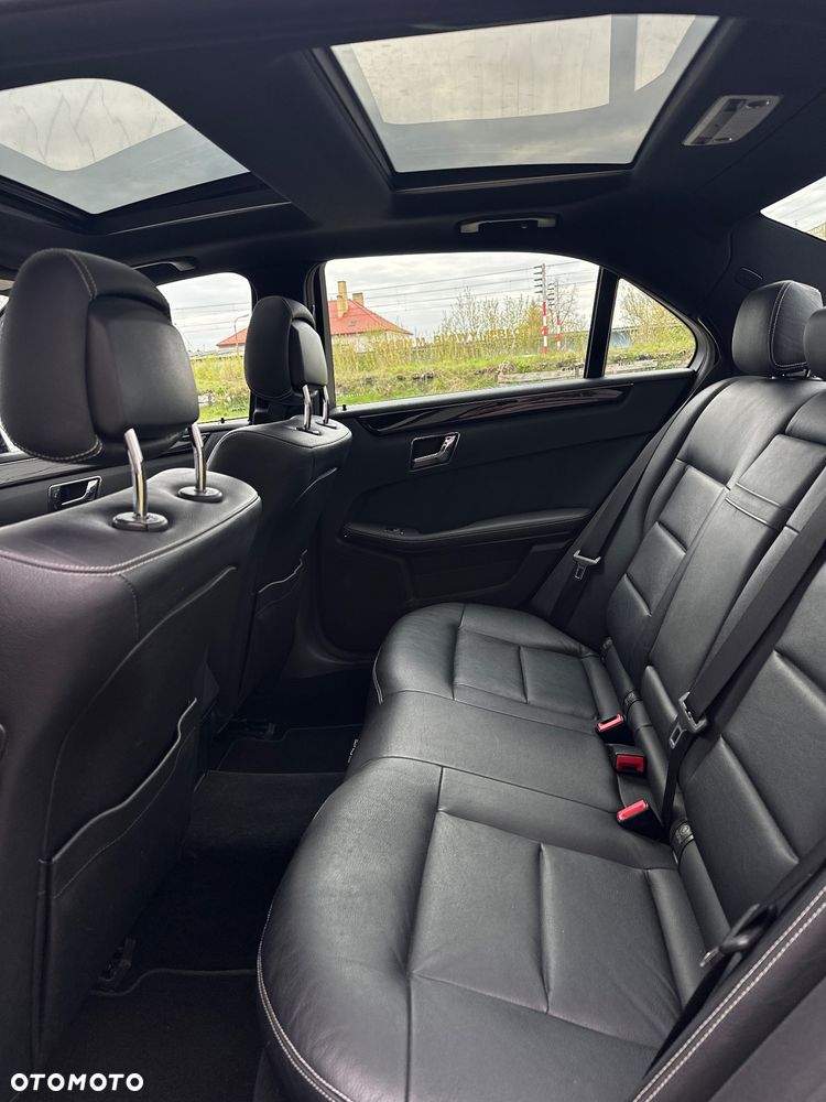 Mercedes-Benz Klasa E 350 CDI 4-Matic Avantgarde - 21