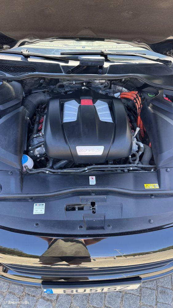Porsche Cayenne S E-Hybrid - 10