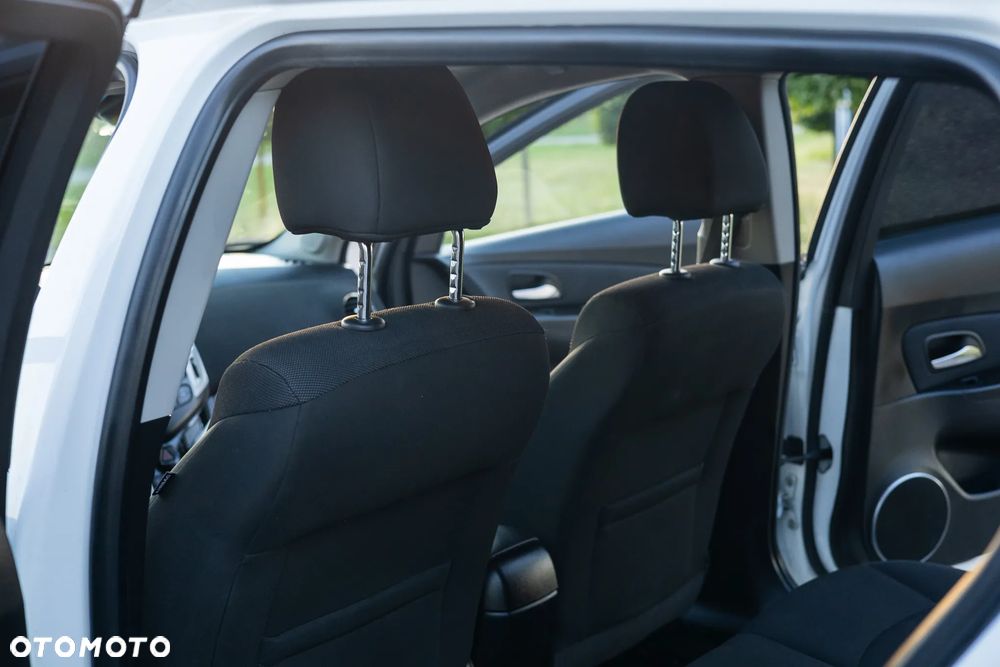 Chevrolet Cruze 1.8 LT - 3