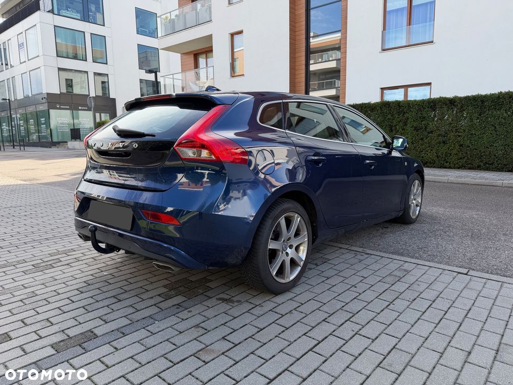 Volvo V40 D2 Drive-E Ocean Race - 3