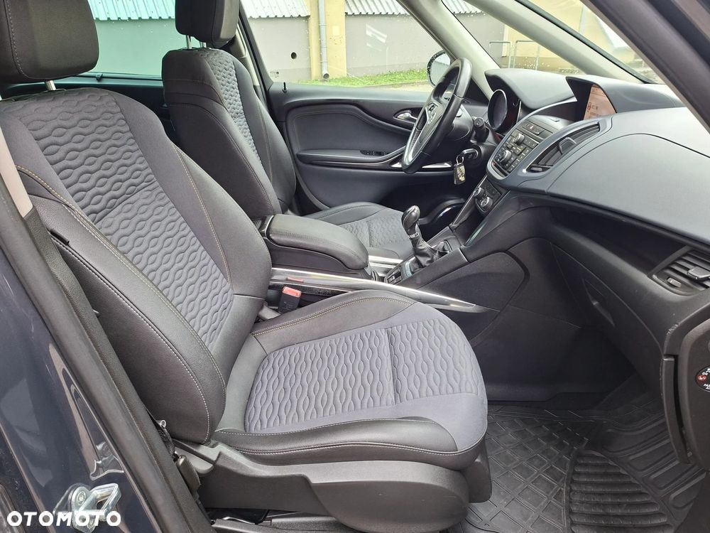 Opel Zafira 2.0 CDTI Cosmo - 25