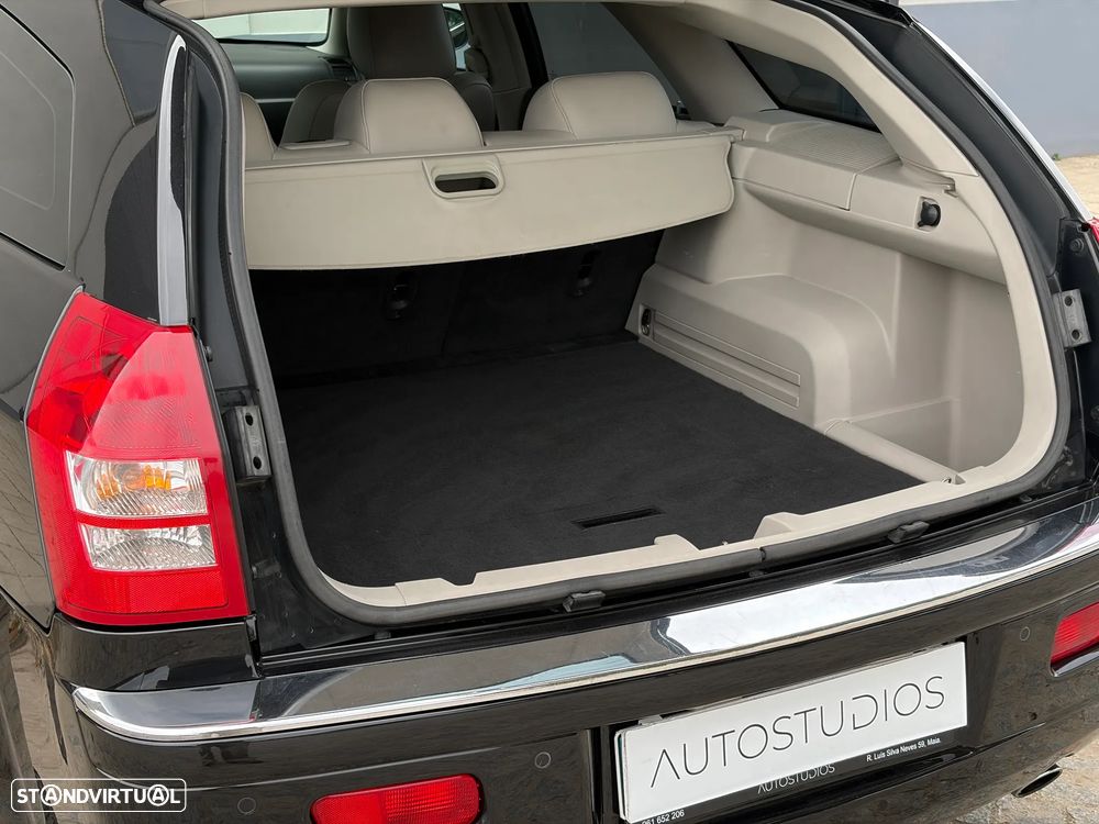 Chrysler 300 C 3.0 CRD - 18
