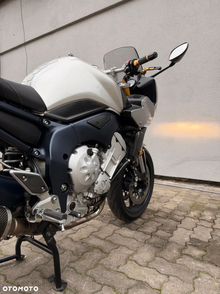 Yamaha FZ - 26