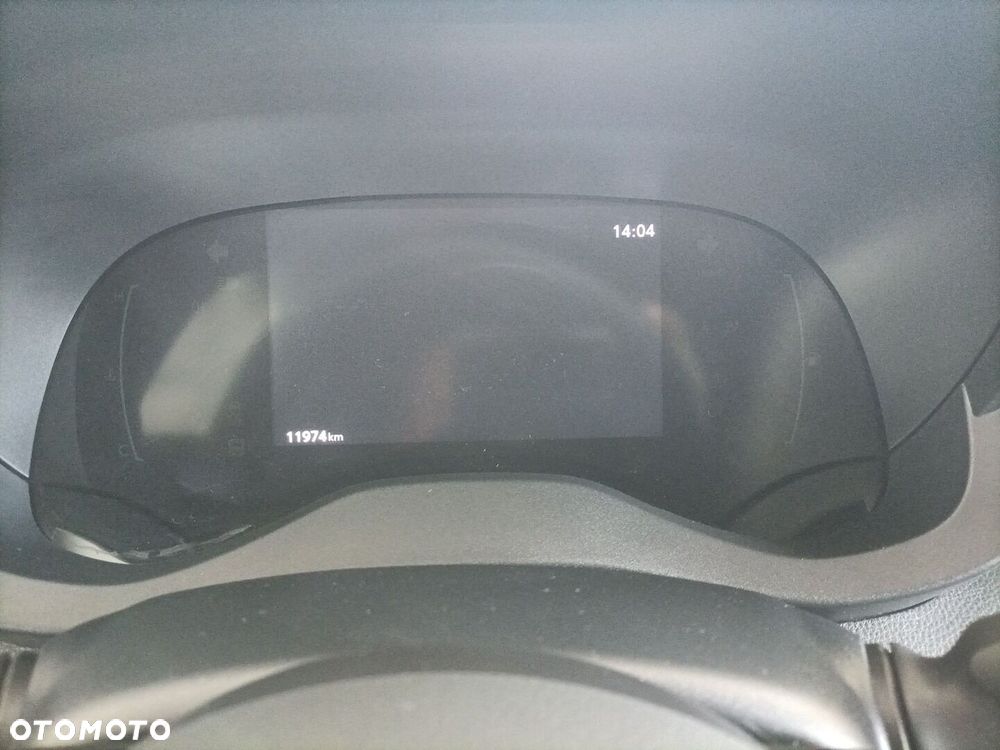 Toyota Yaris Hybrid 1.5 Style - 16
