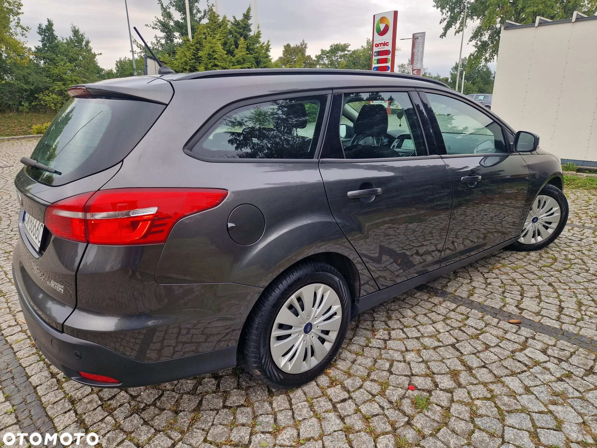 Ford Focus Turnier 1.0 EcoBoost Start-Stopp-System ACTIVE STYLE - 4