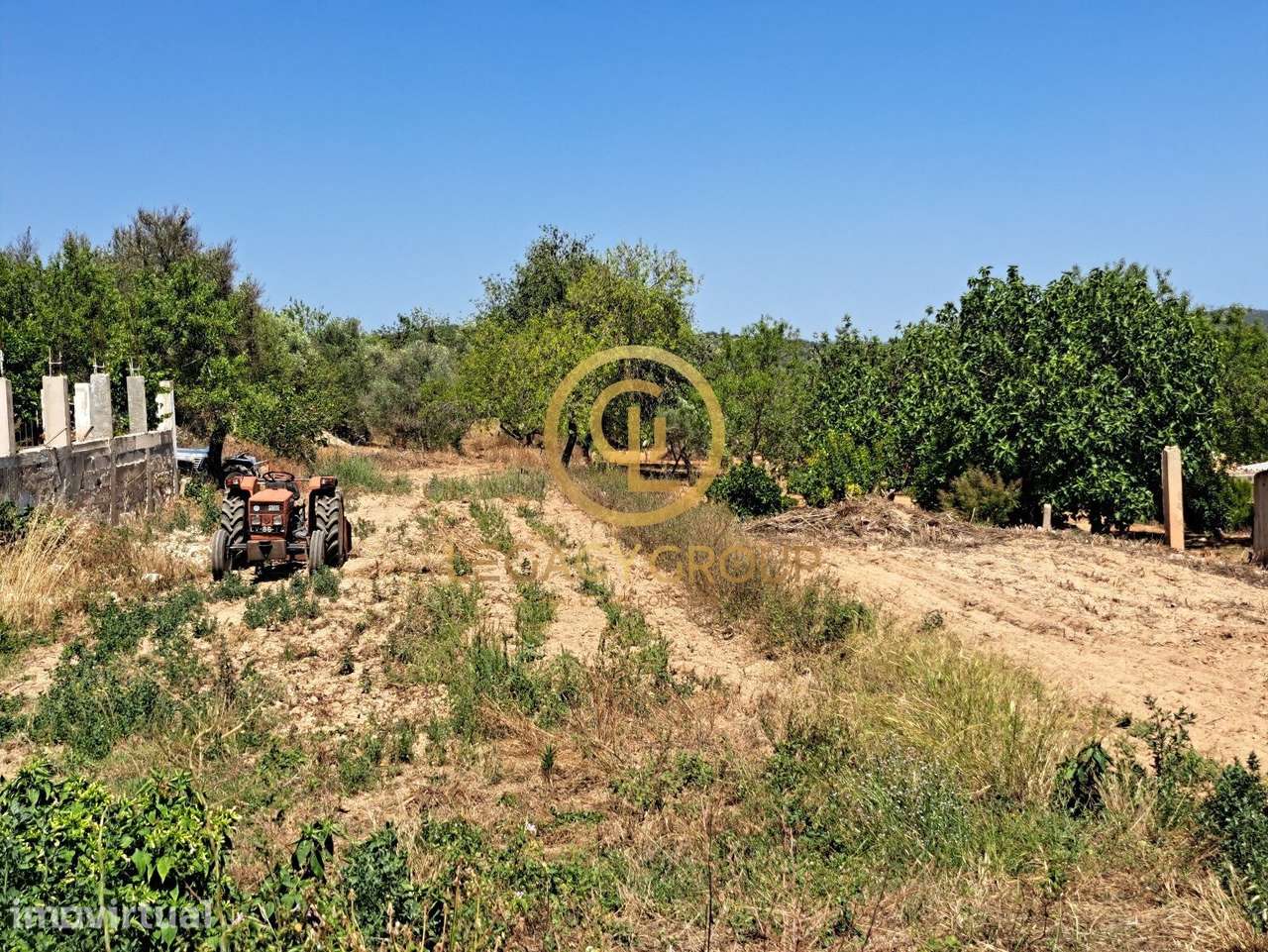 Terreno urbano com 1000 m2  água, luz e esgotos em Paderne - Grande imagem: 4/16