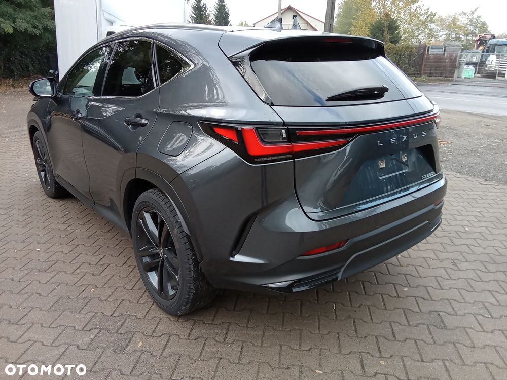 Lexus NX - 2