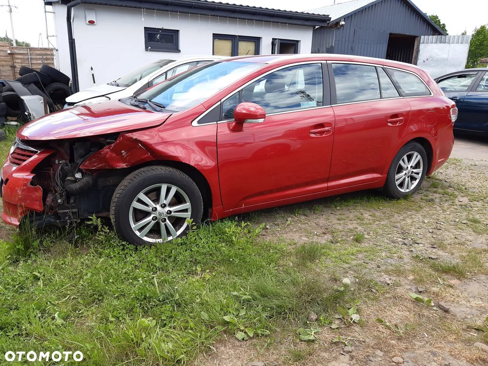 Toyota Avensis 1.8 Sol - 10