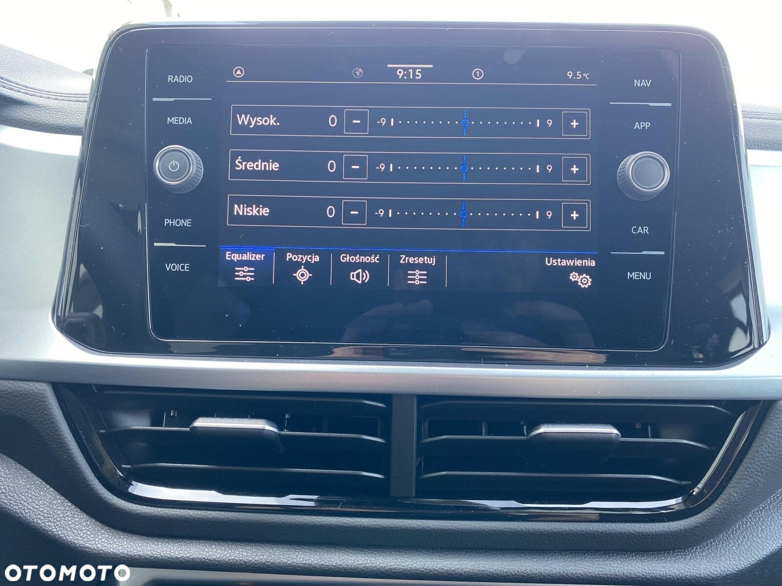 Volkswagen T-Roc - 37