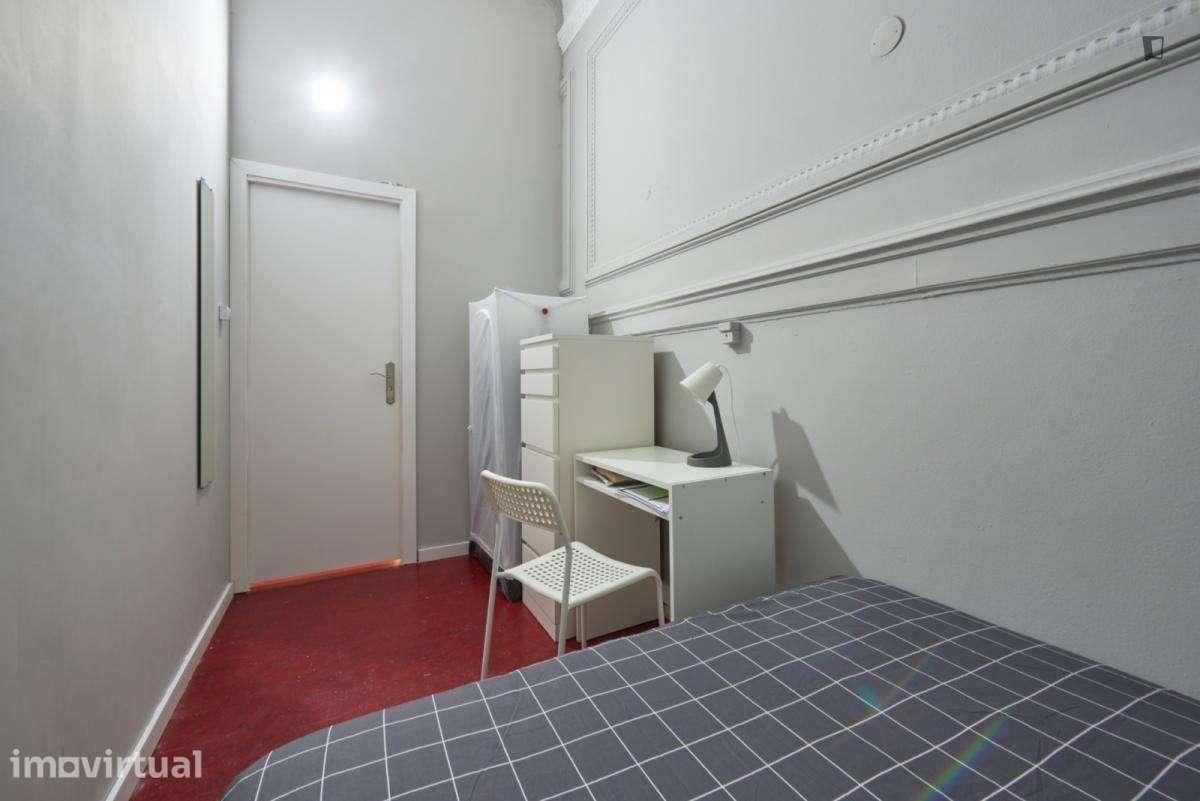 Quarto - localizado em Entrecampos Lisbon - Grande imagem: 4/12