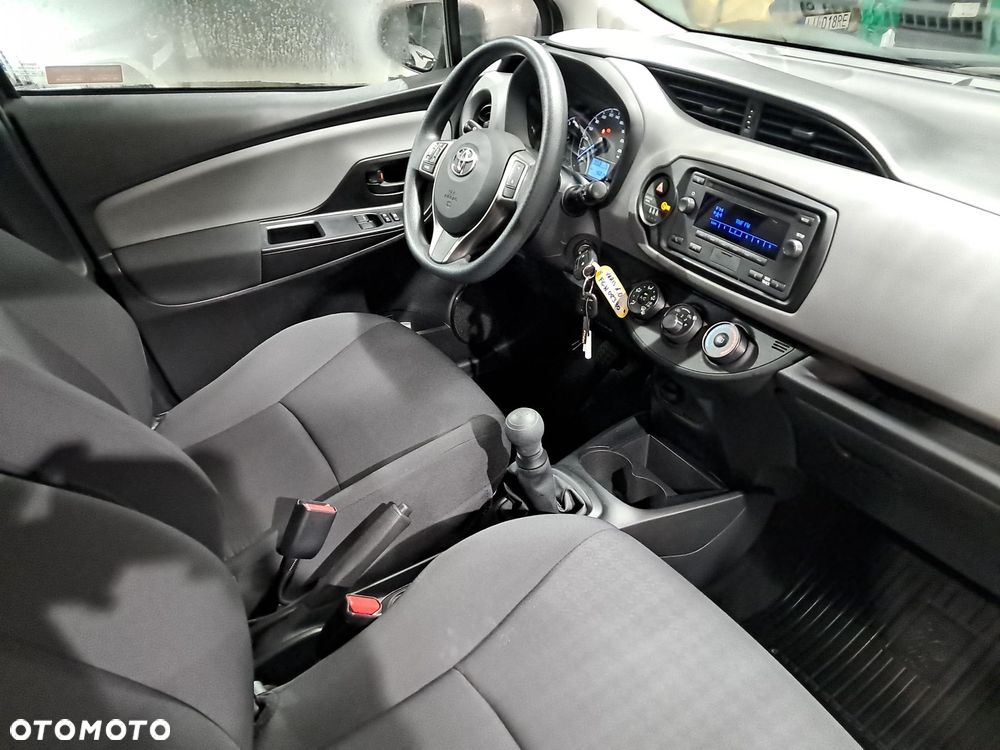 Toyota Yaris - 9