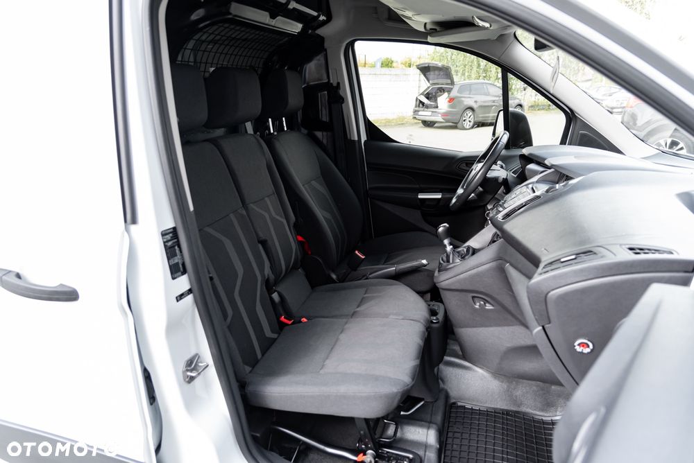 Ford Transit Connect - 23