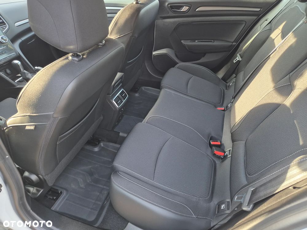 Renault Megane BLUE dCi 115 EDC BUSINESS EDITION - 16