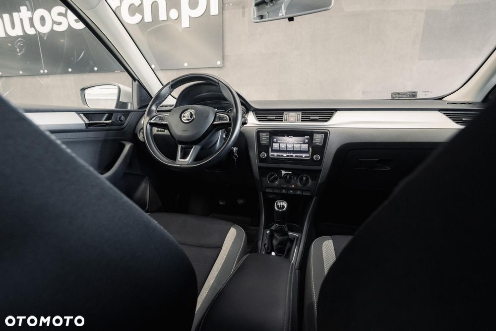 Skoda RAPID 1.0 TSI Ambition - 17