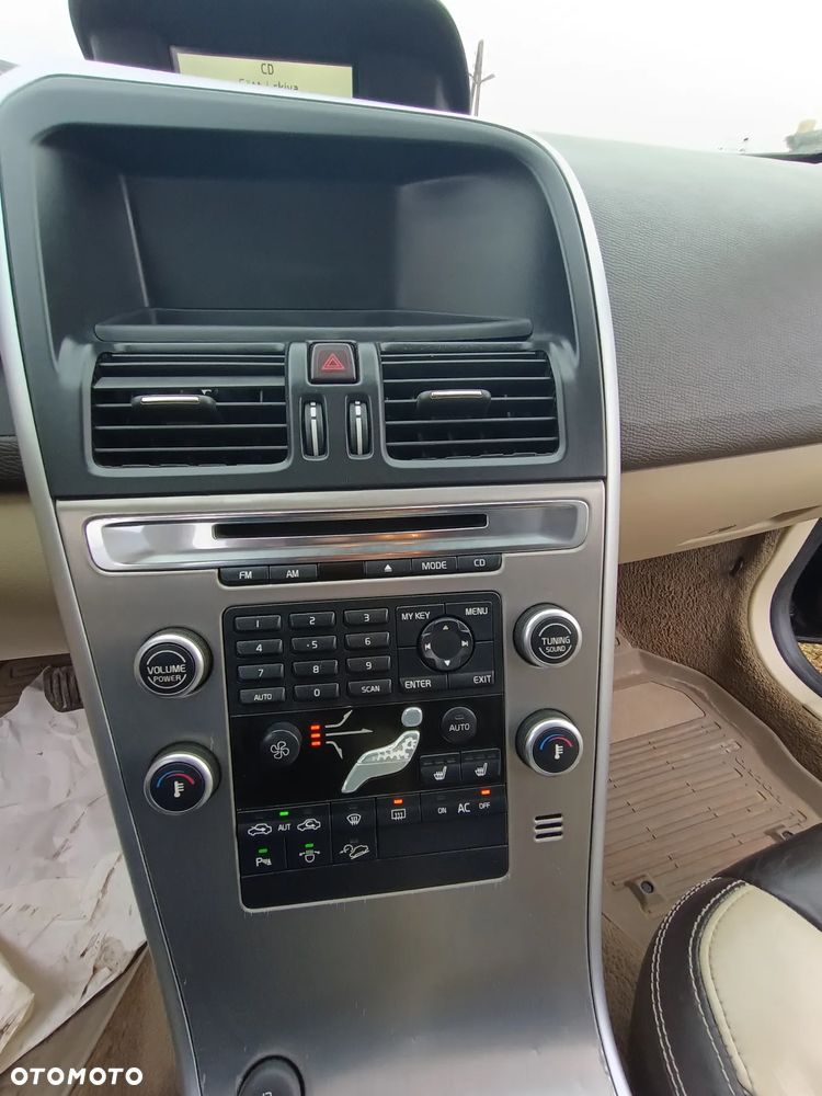 Volvo XC 60 D4 AWD Edition Pro - 34