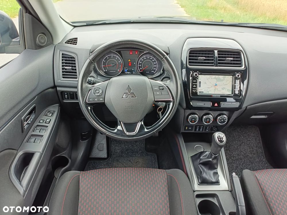 Mitsubishi ASX - 14