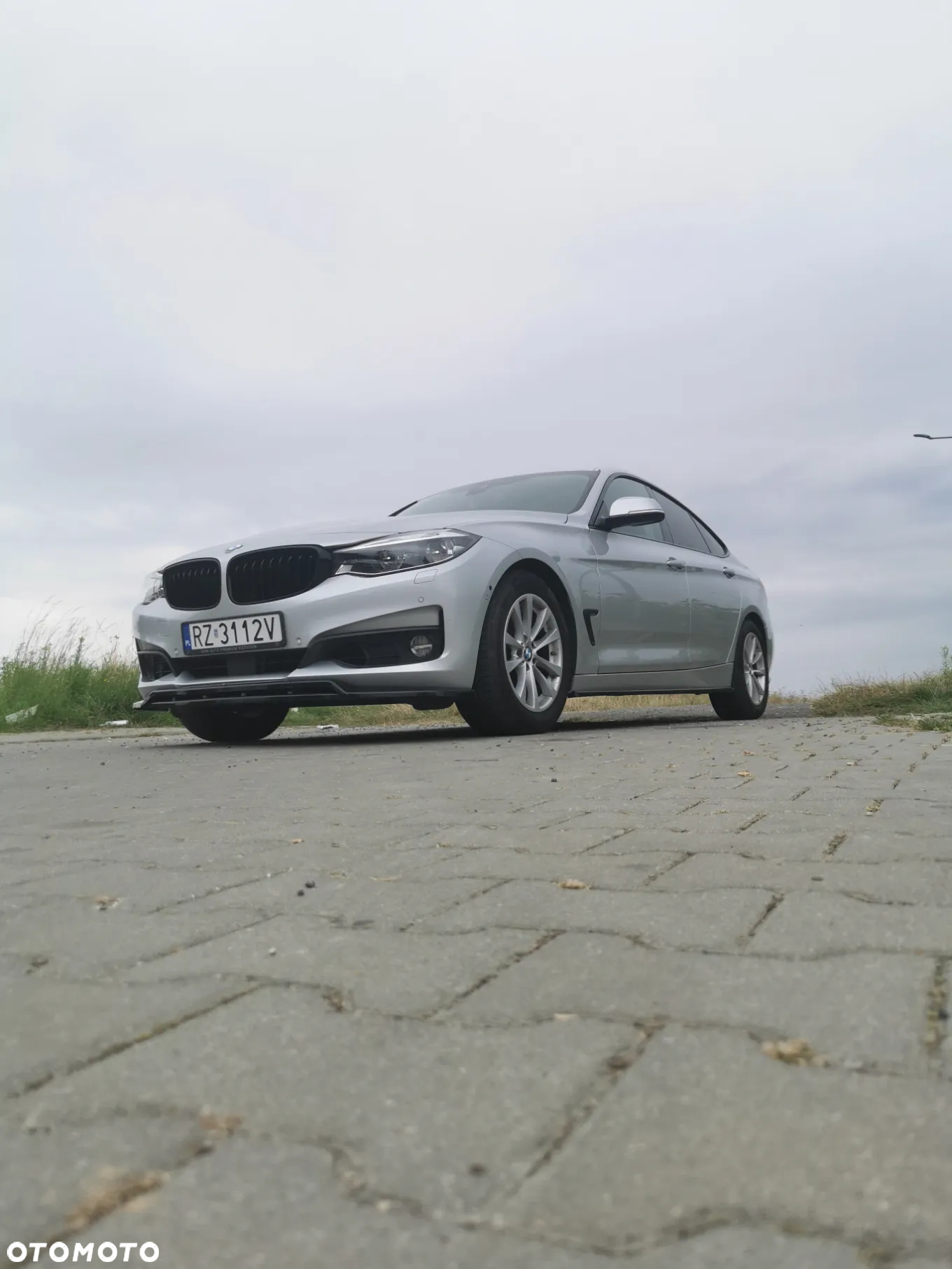 BMW Seria 3 330i xDrive - 11