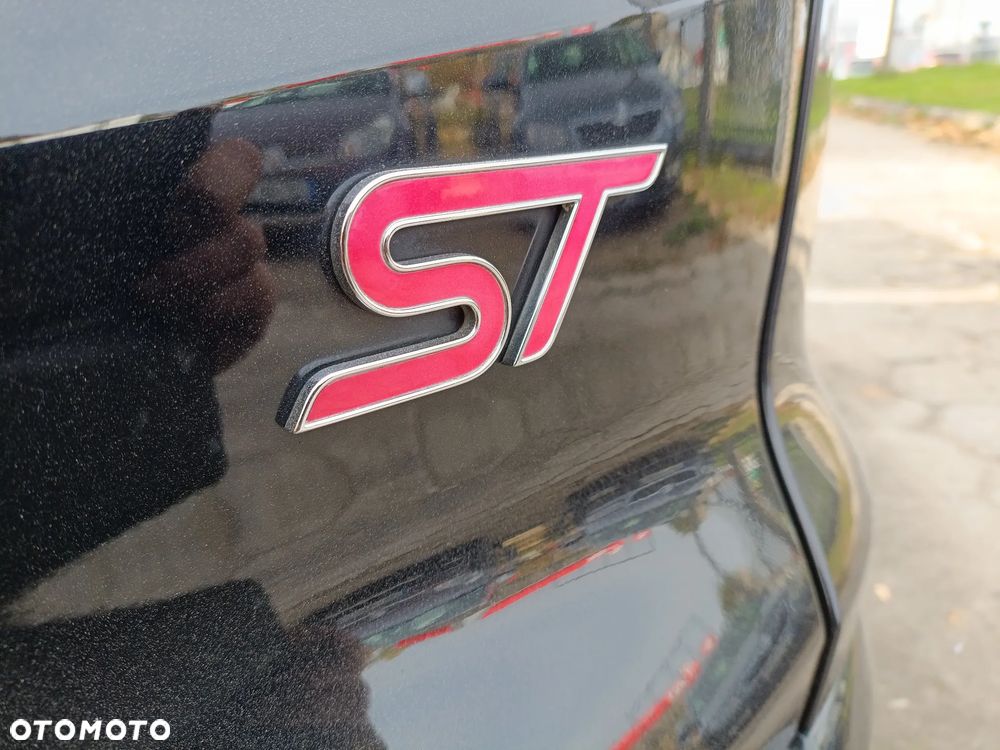 Ford Focus 2.0 EcoBoost ST mit Leder-Sport-Paket - 30