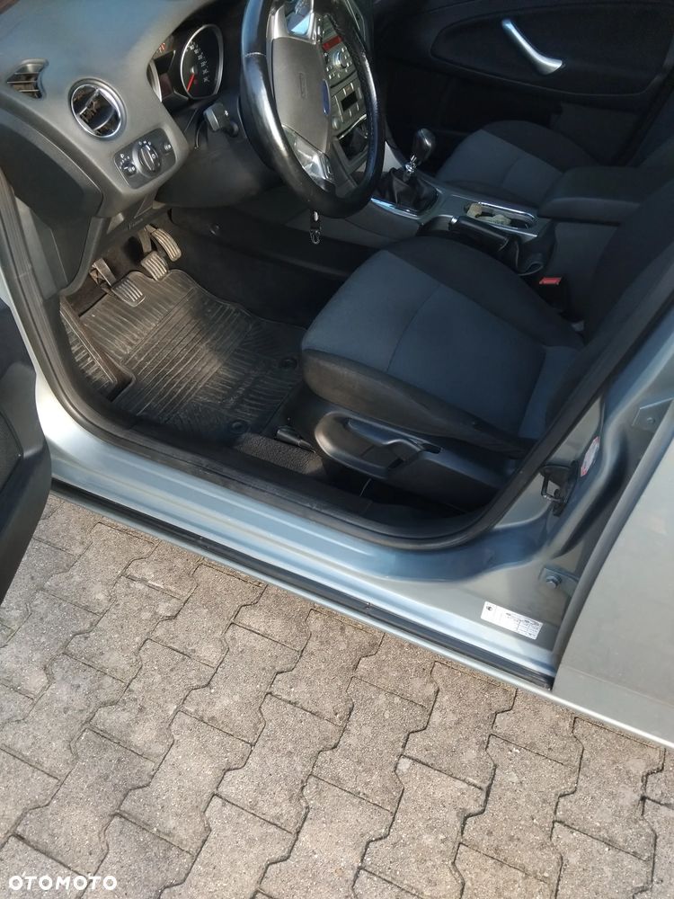 Ford Mondeo 1.8 TDCi Silver X - 6