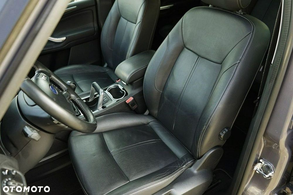 Ford S-Max - 19