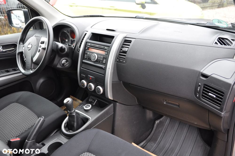 Nissan X-Trail 2.0 dCi SE - 11