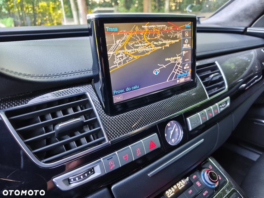 Audi S8 - 6