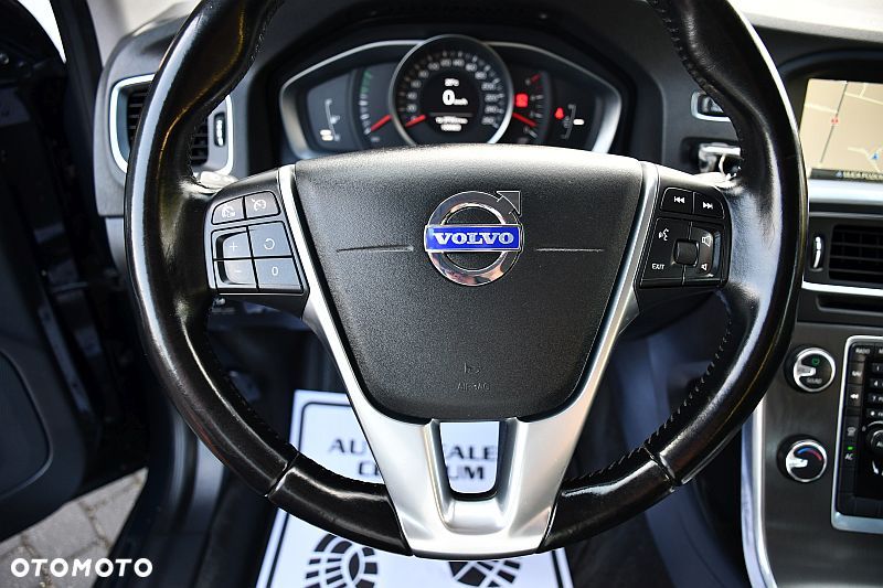 Volvo V60 D3 Momentum - 12