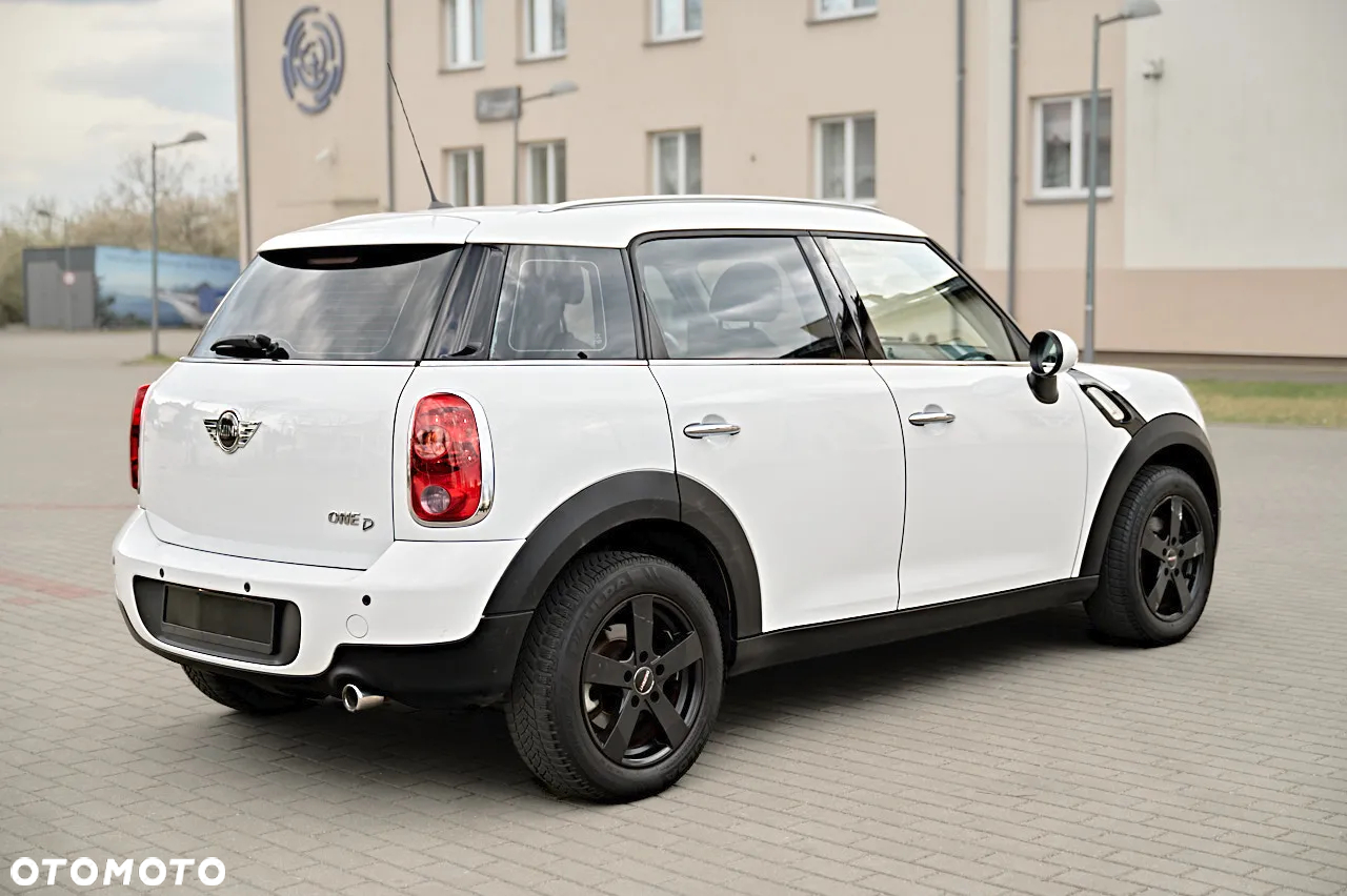 MINI Countryman Cooper D - 16