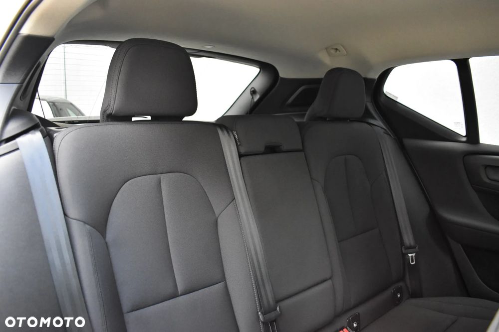 Volvo XC 40 T3 - 17