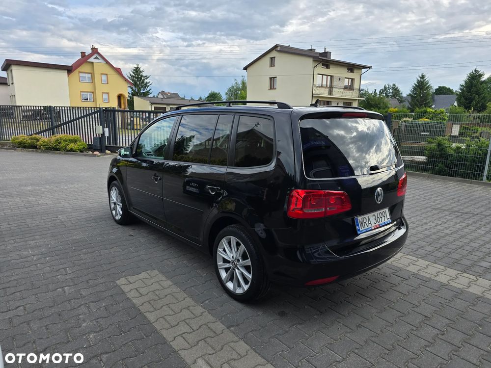 Volkswagen Touran 1.6 TDI DPF BlueMotion Technology Comfortline - 4